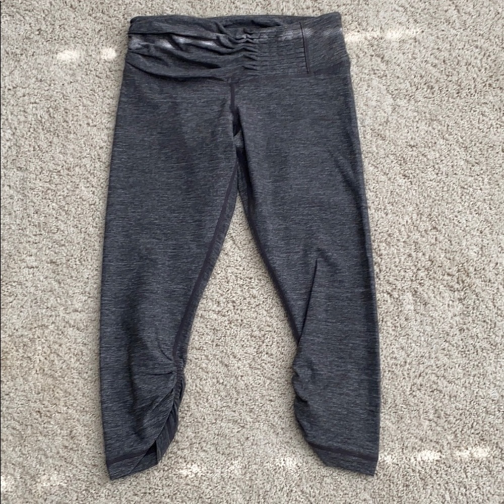 Lululemon Capri Crop, heather grey, size 4